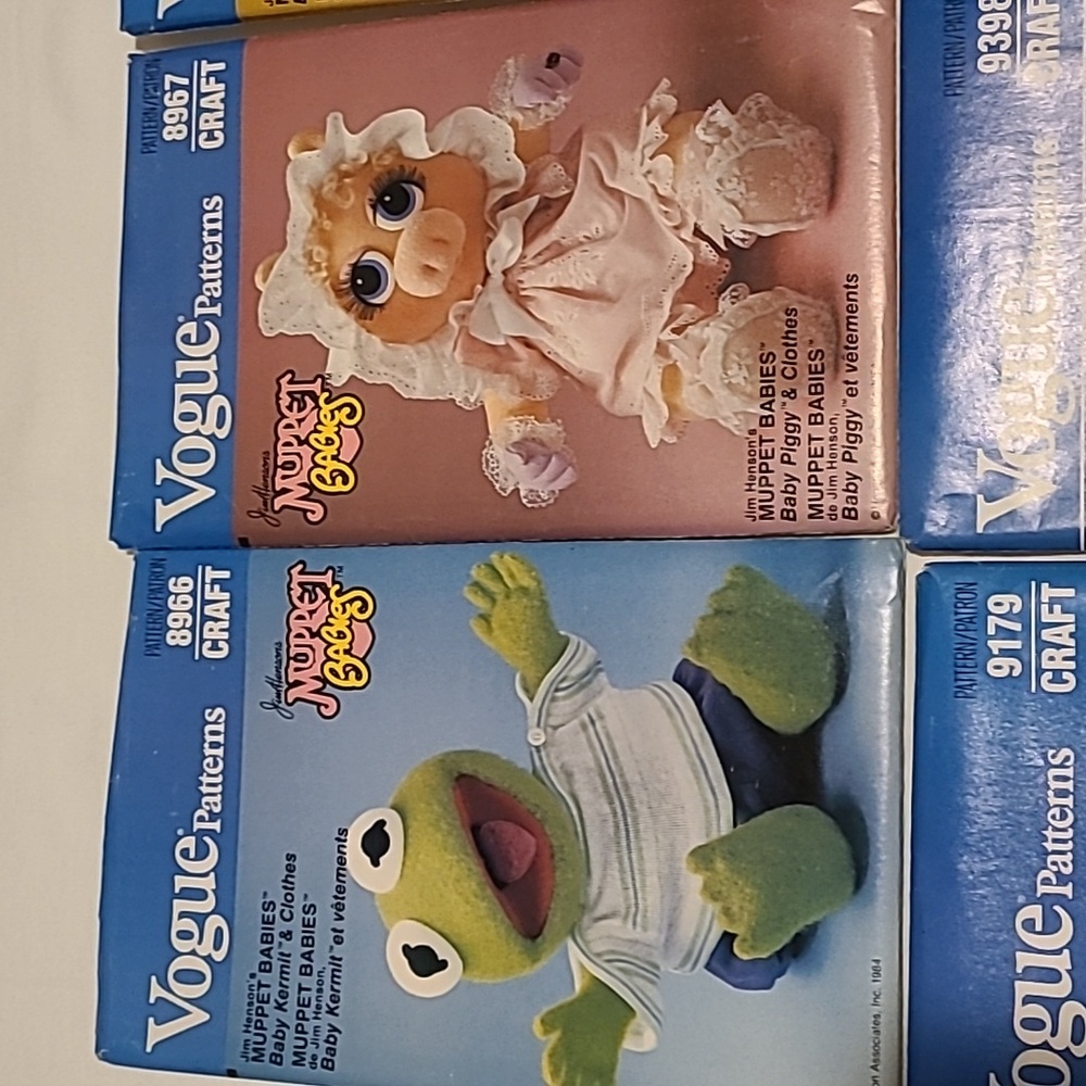 Muppet Babies Vogue Sewing Patterns 6, Uncut Kermit Miss Piggy Fozzie Jim Henson - Picture 3 of 12